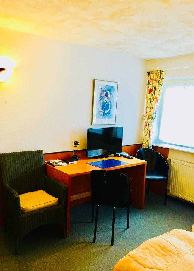 Hotel Petersburg Witten Extérieur photo