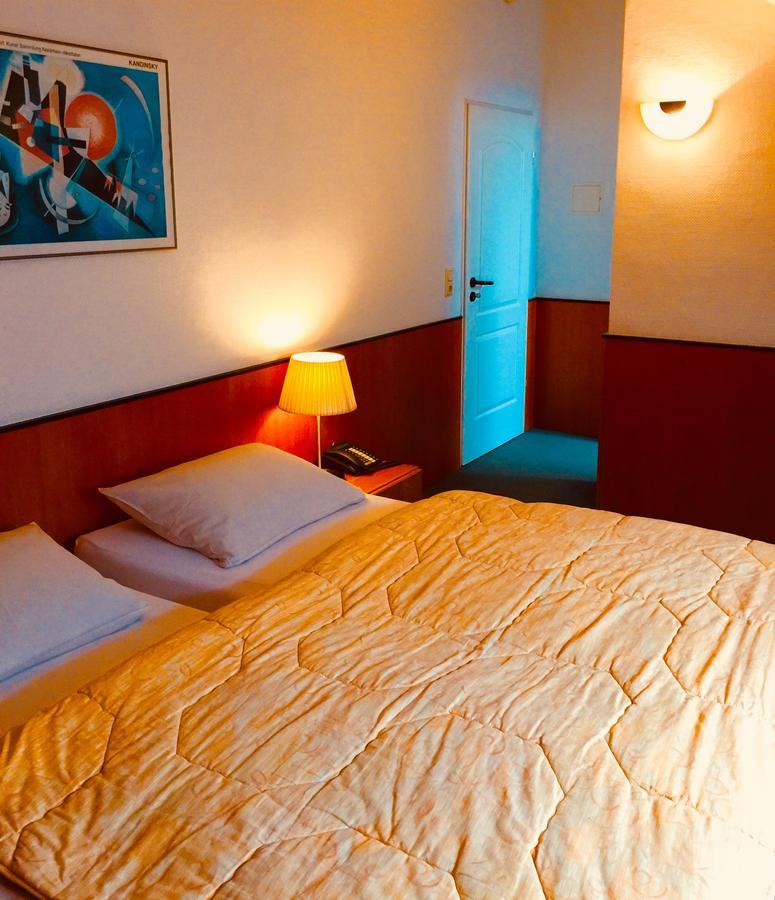 Hotel Petersburg Witten Extérieur photo